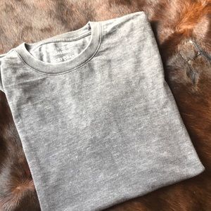 Men’s lucky Brand T-shirt